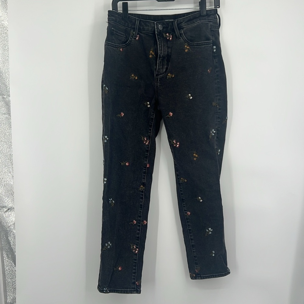 Driftwood Giselle Floral Embroidered Jeans- 28 - Picture 2 of 11